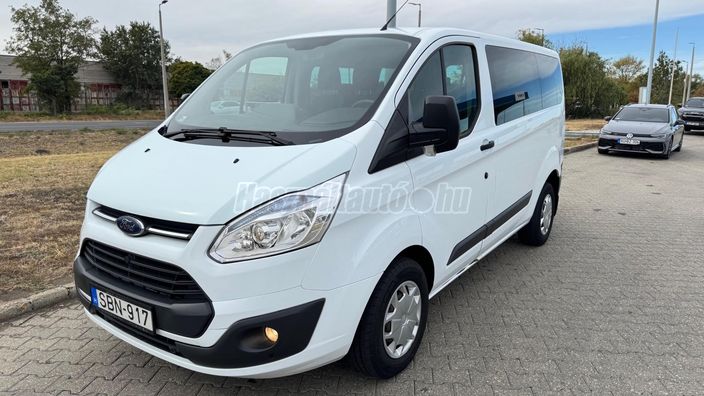 FORD TRANSIT Tourneo Custom 2.2 TDCi 300 SWB Trend