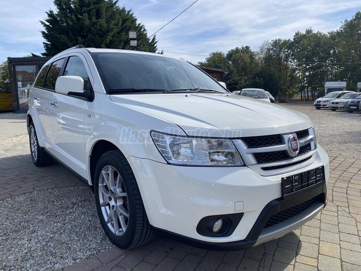 FIAT FREEMONT 2.0 Mjet Lounge 4x4 (Automata) (7 személyes )