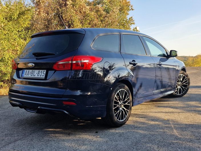 FORD FOCUS 1.5 TDCI ST-Line