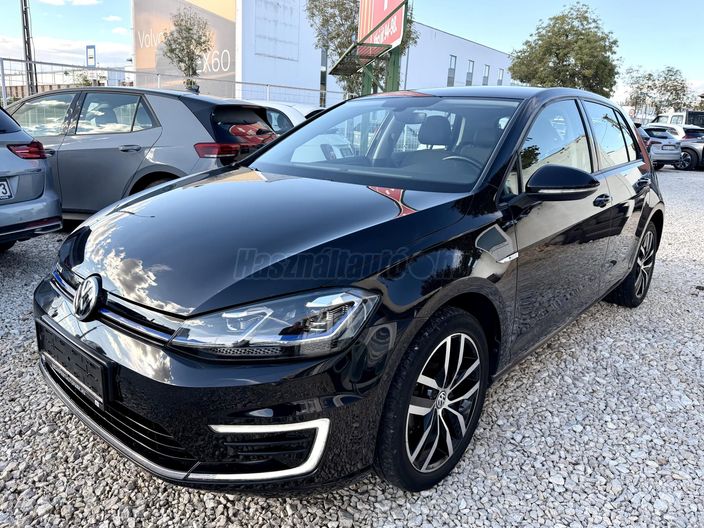 VOLKSWAGEN GOLF VII e-Golf Edition