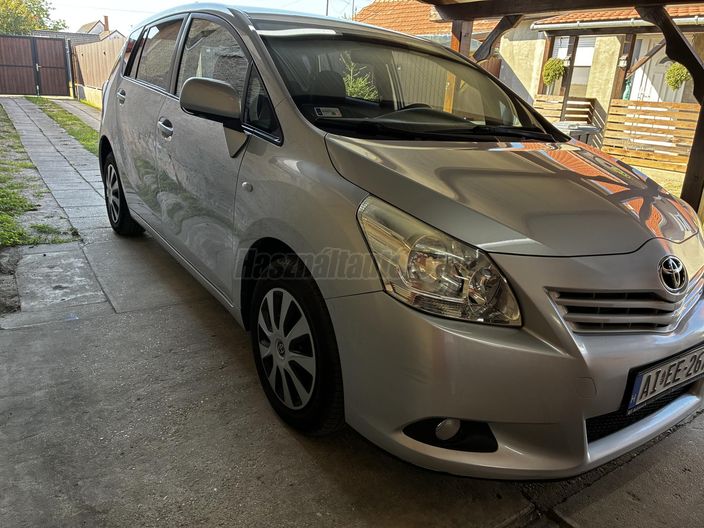 TOYOTA VERSO 2.0 D-4D Style Navi