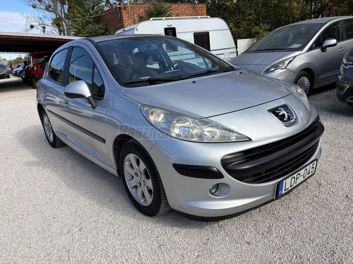 PEUGEOT 207 1.4 HDi Trendy