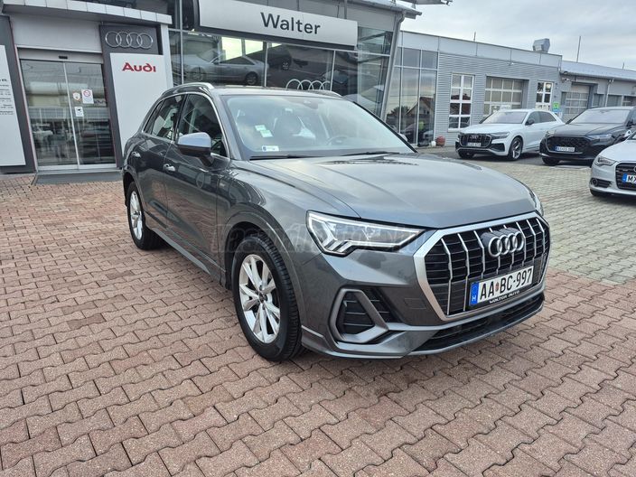 AUDI Q3 35 TFSI S line S-tronic