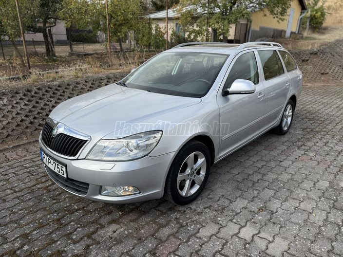 SKODA OCTAVIA Combi 1.2 TSI Elegance DSG