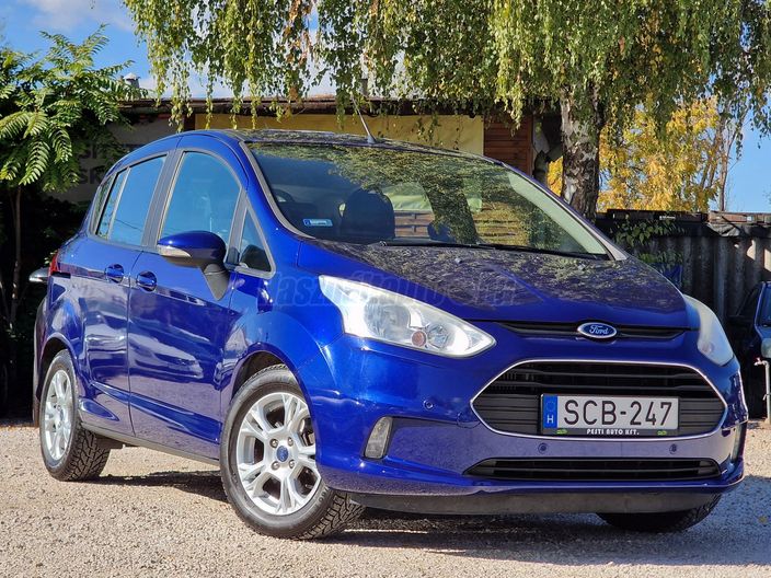 FORD B-MAX 1.0 GTDi EcoBoost Titanium