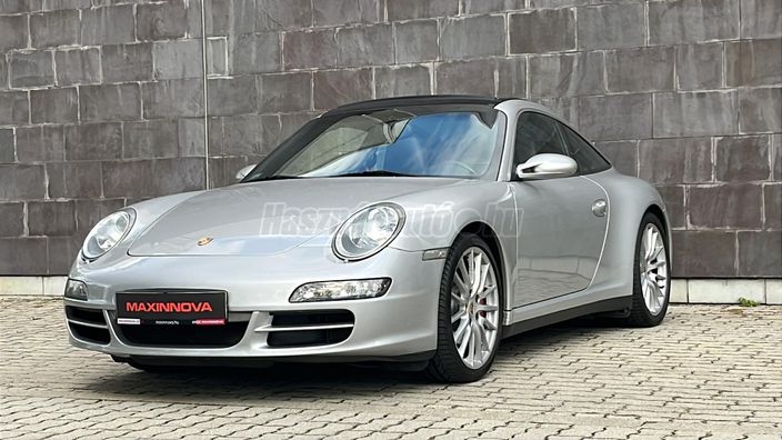 PORSCHE 911 Targa 4S