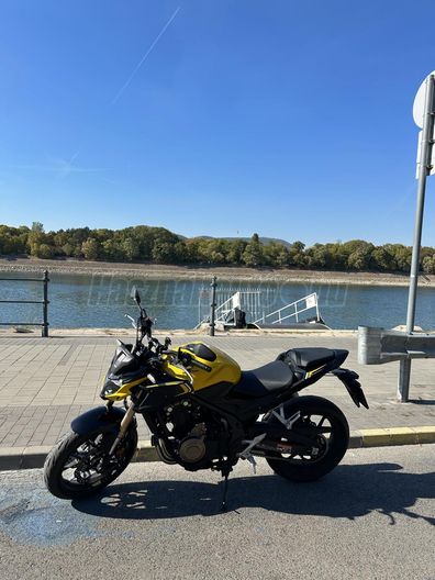 HONDA CB 500 F