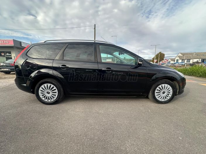 FORD FOCUS 1.6 Ghia