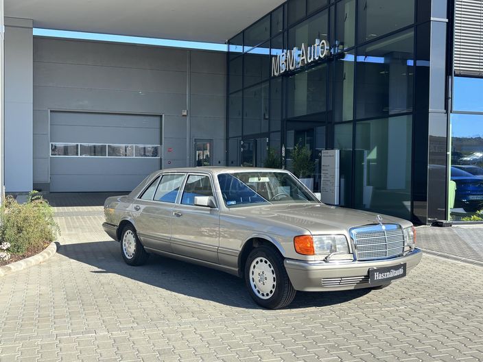 MERCEDES-BENZ W 126