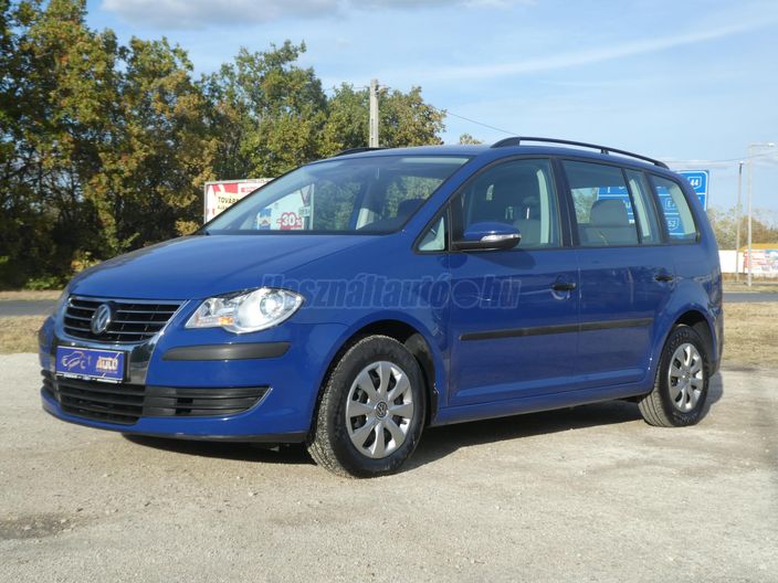VOLKSWAGEN TOURAN 1.6 Conceptline