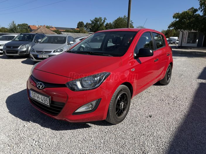 HYUNDAI I20 1.25 Color limited edition