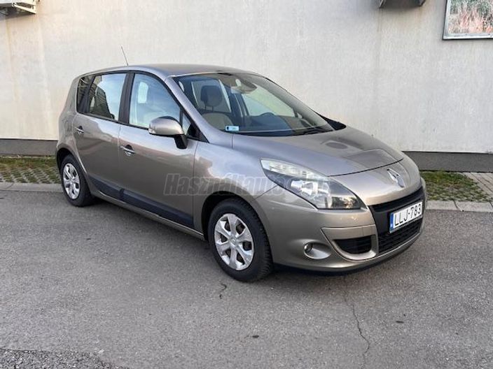 RENAULT SCENIC Scénic 1.6 16V Authentique