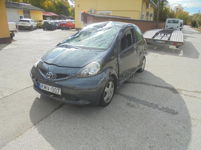 TOYOTA AYGO 1.0 AC