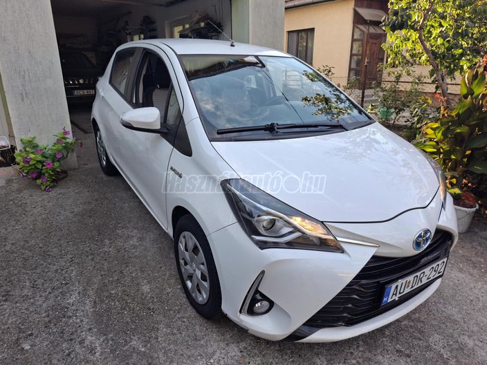 TOYOTA YARIS 1.5 VVT-i Hybrid Style Smart e-CVT
