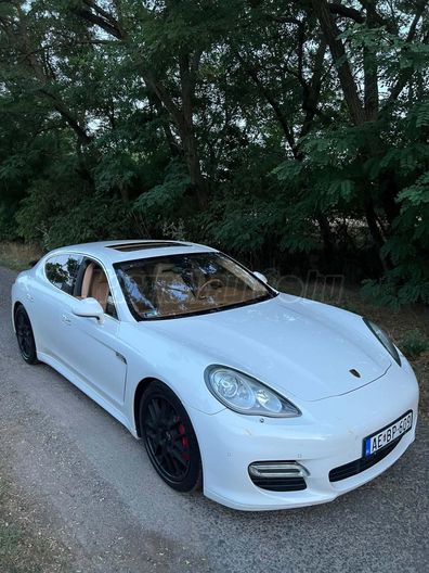 PORSCHE PANAMERA Turbo PDK