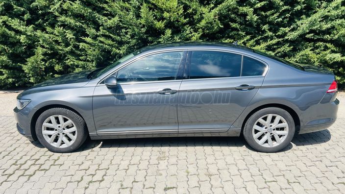 VOLKSWAGEN PASSAT VIII 1.8 TSI BMT Comfortline