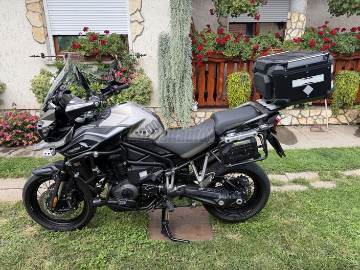 TRIUMPH TIGER 1200