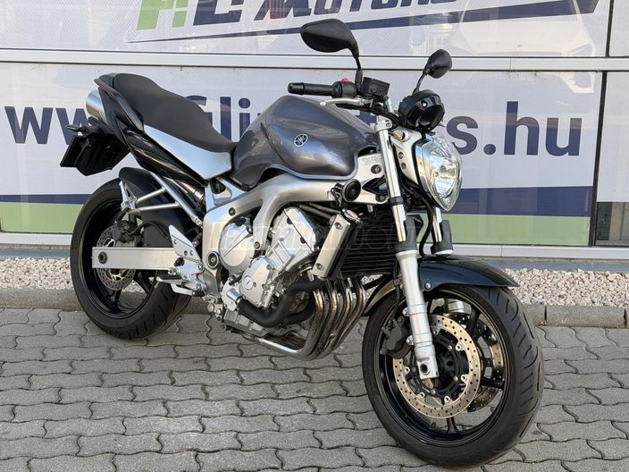 YAMAHA FZ6-N