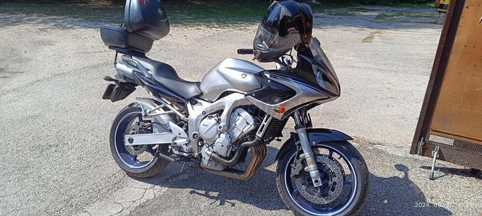 YAMAHA FZ6-S (FAZER)