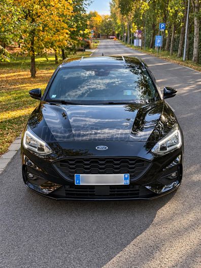 FORD FOCUS 1.0 EcoBoost ST-Line Design