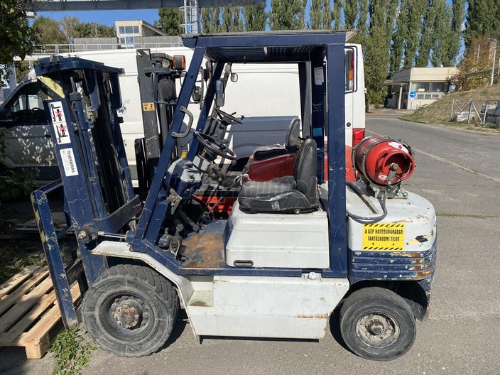 KOMATSU fg25-11