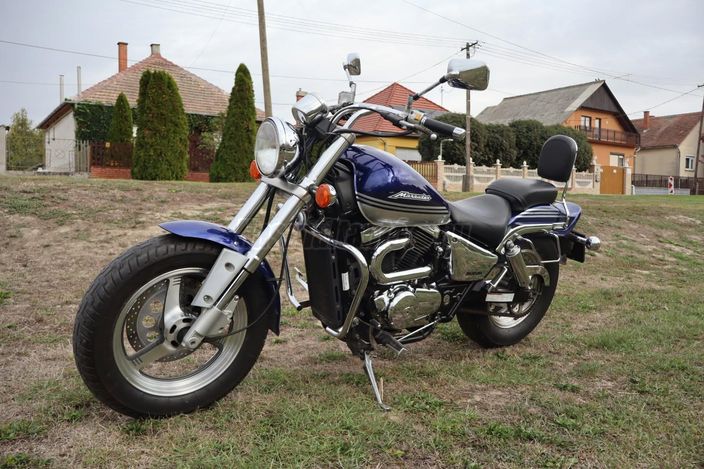 SUZUKI VZ 800 (MARAUDER)