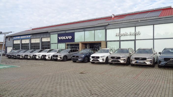 VOLVO XC60 2.0 [B5] MHEV Plus Dark AWD Geartronic