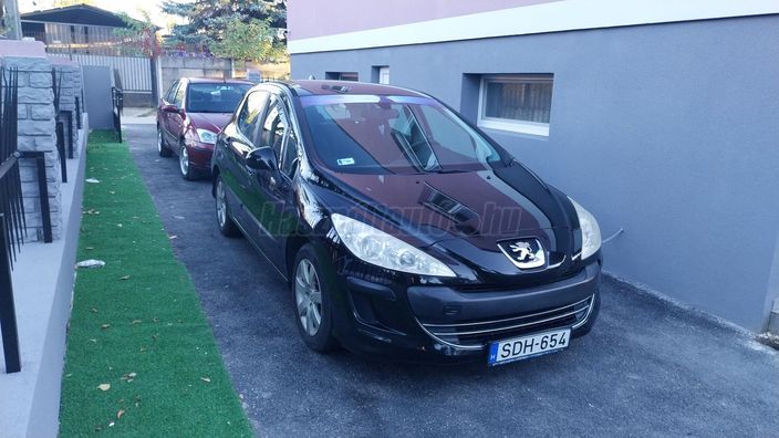 PEUGEOT 308 1.4 VTi Premium