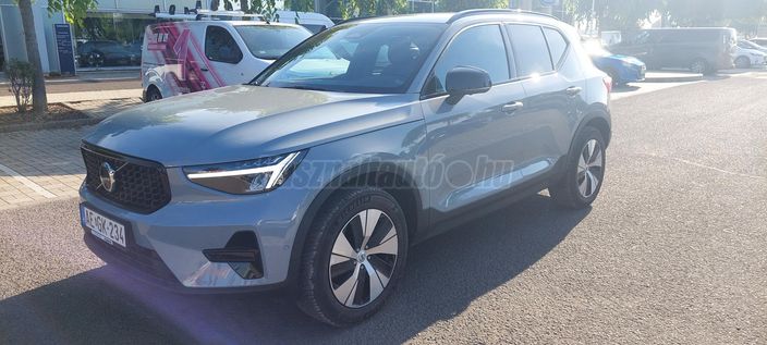 VOLVO XC40 2.0 [B4] MHEV Plus Dark DCT