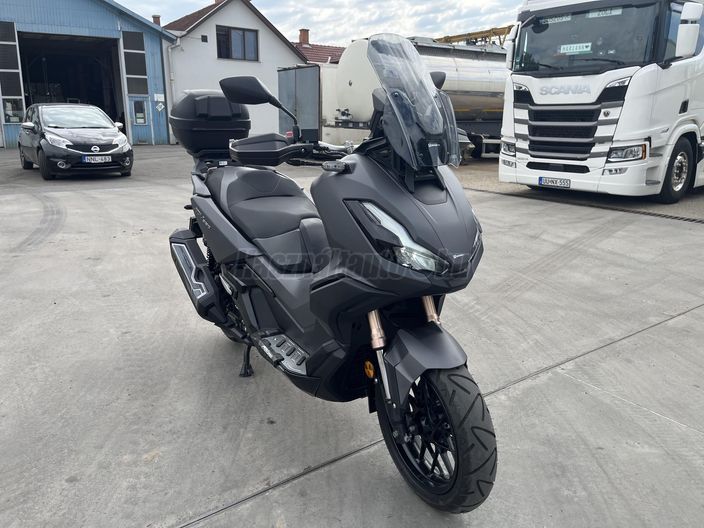 HONDA ADV 350