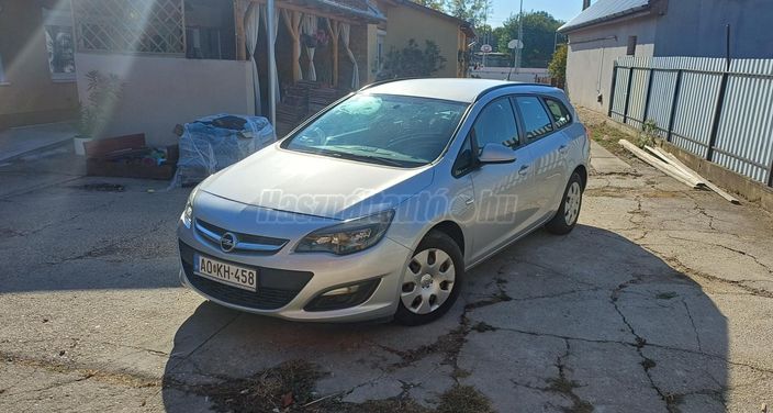 OPEL ASTRA J Sports Tourer 1.7 CDTI Selection