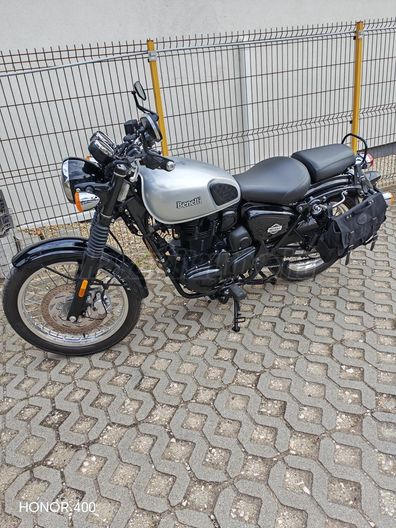 BENELLI IMPERIALE 400