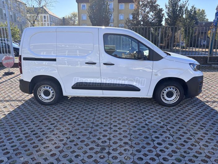 PEUGEOT PARTNER 1.5 BlueHDi 100 Premium L1 (3 személyes )