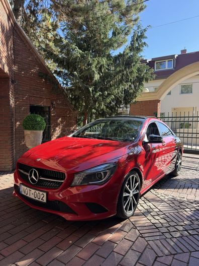 MERCEDES-BENZ CLA 220 CDI d 7G-DCT