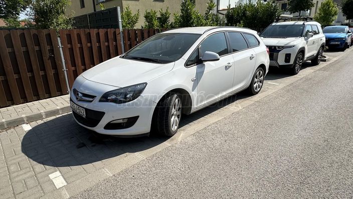 OPEL ASTRA J Sports Tourer 1.4 T LPG Enjoy EURO6