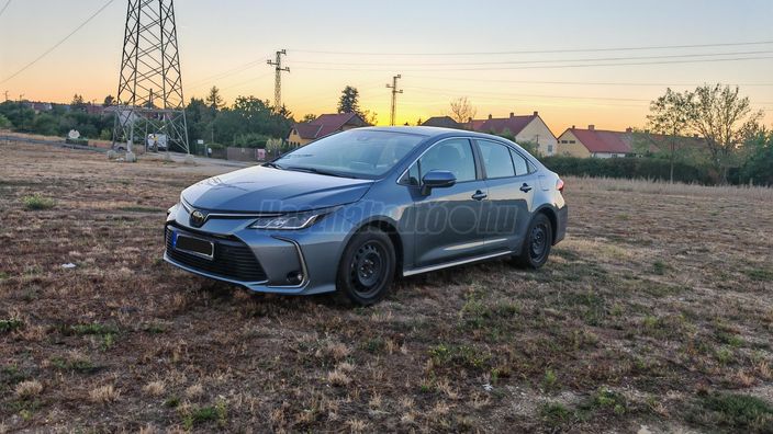 TOYOTA COROLLA Sedan 1.5 Comfort