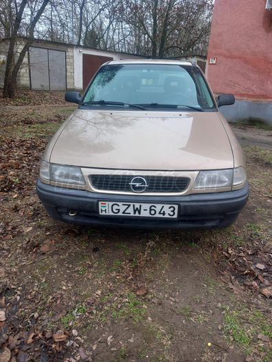 OPEL ASTRA F 1.6 16V Classic Family