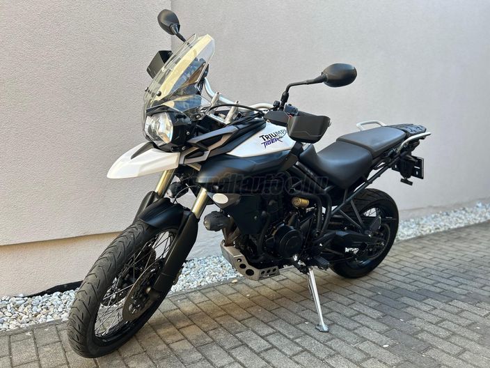TRIUMPH TIGER 800 XC