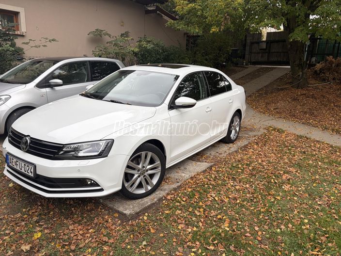 VOLKSWAGEN JETTA VI 2.0 TDI BMT Highline DSG