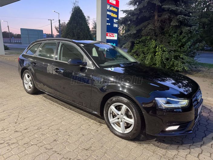 AUDI A4 2.0 TDI quattro S-tronic