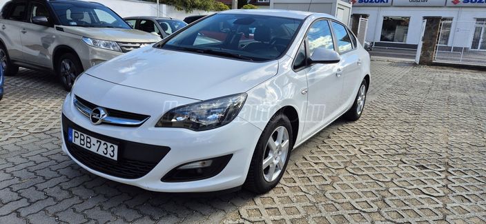 OPEL ASTRA J Sedan 1.6 Enjoy EURO6