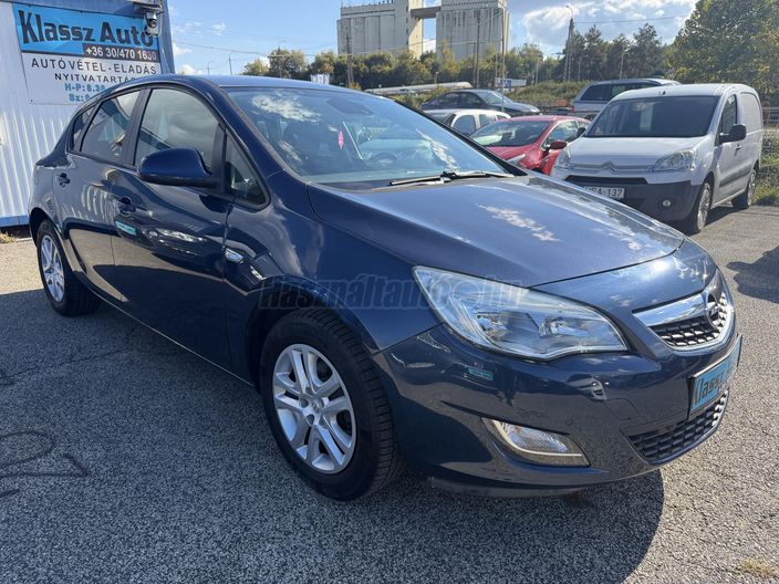 OPEL ASTRA J 1.4 T Active