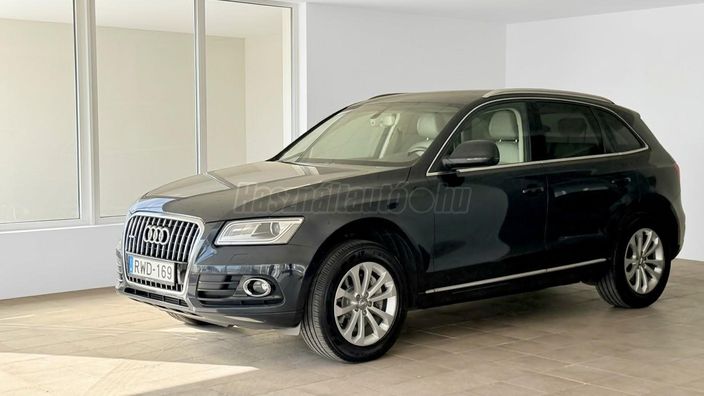 AUDI Q5 3.0 TDI quattro S-tronic