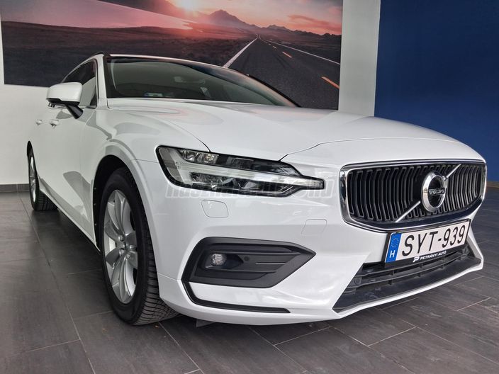 VOLVO V60 2.0 [B3] MHEV Momentum Pro Geartronic