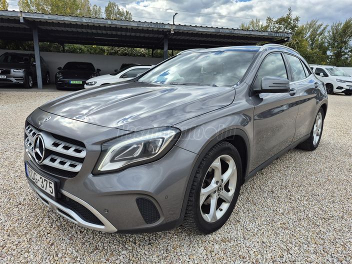MERCEDES-BENZ GLA 200 d Style 4Matic 7G-DCT