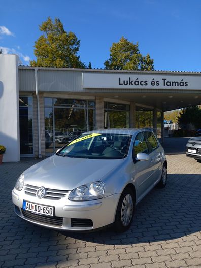 VOLKSWAGEN GOLF V 1.6 Trendline