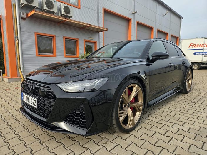 AUDI RS6