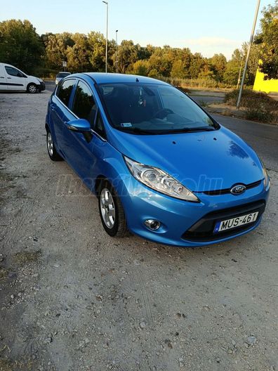 FORD FIESTA 1.6 TDCi DPF Titanium