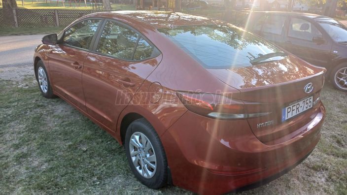 HYUNDAI ELANTRA 1.6 CRDi HP Business