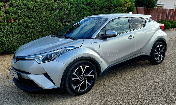 TOYOTA C-HR 1.8 Hybrid Executive e-CVT